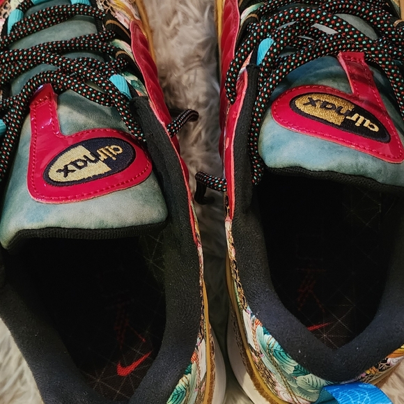 Nike Air Max 98 Chinese New Year (2019) - Picture 2 of 7